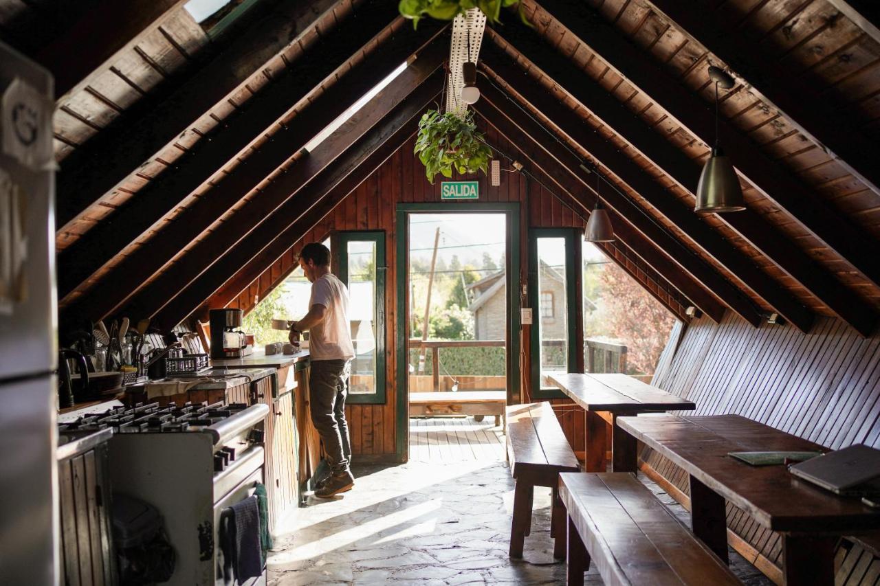 Alaska Patagonia Hostel Сан-Карлос-де-Барилоче Экстерьер фото