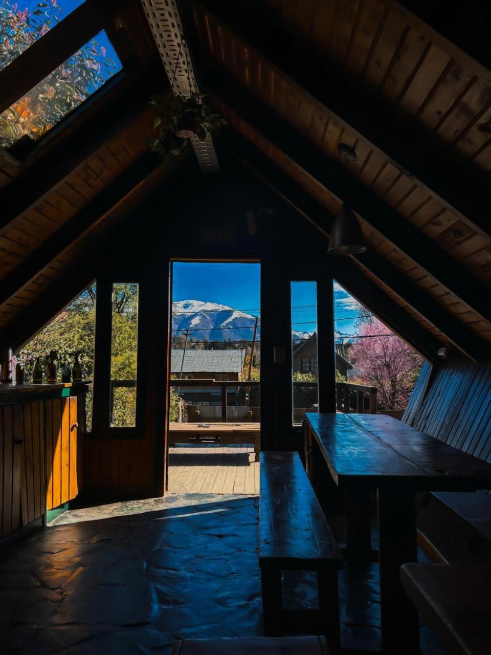 Alaska Patagonia Hostel Сан-Карлос-де-Барилоче Экстерьер фото